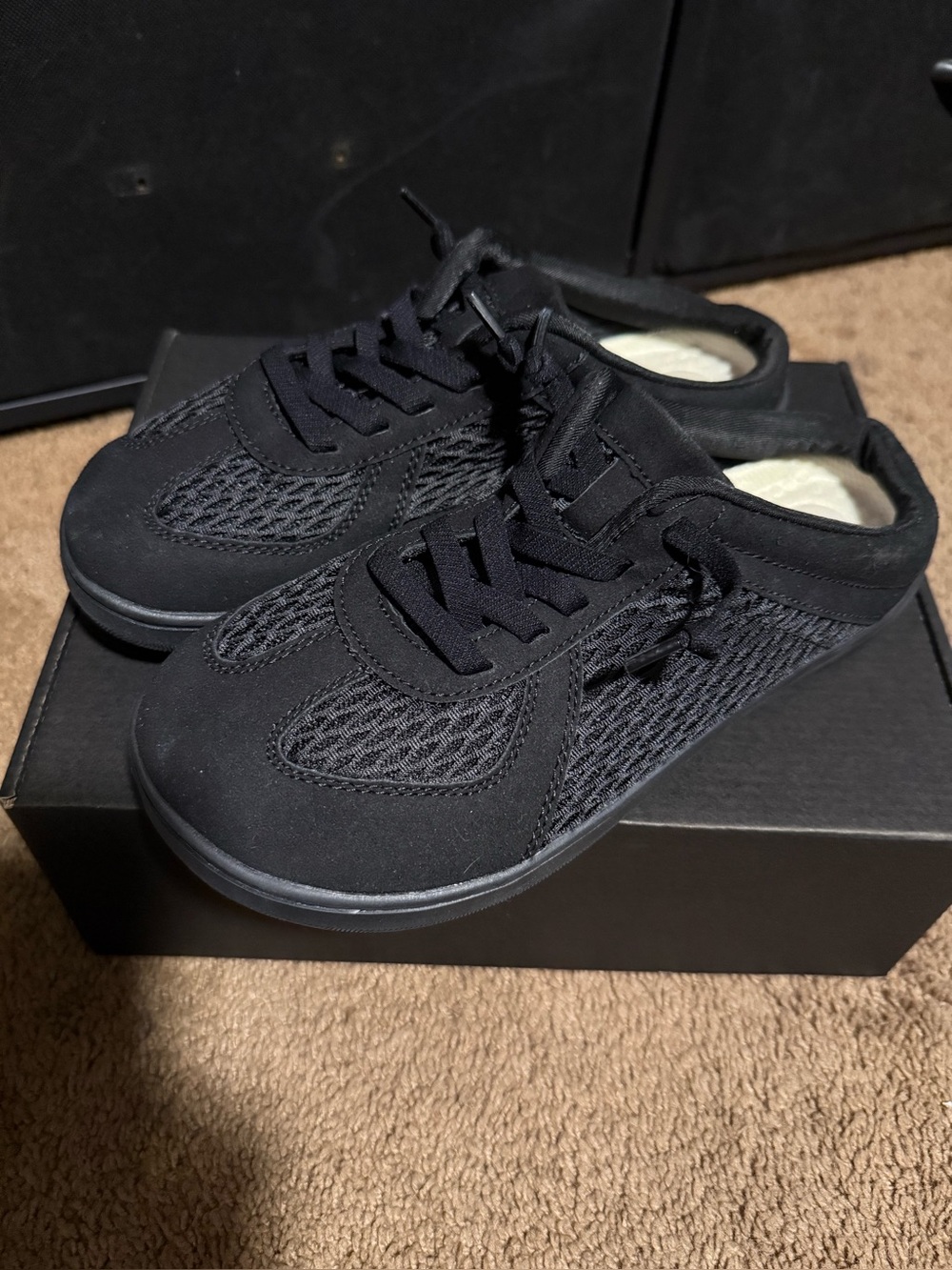 Black Slip-On Mesh Water Sneakers